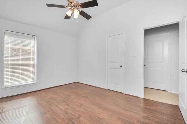 2823 Woodland Glen Lane, Conroe, TX 77385