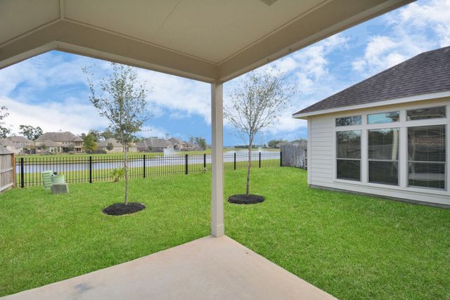 2823 Woodland Glen Lane, Conroe, TX 77385