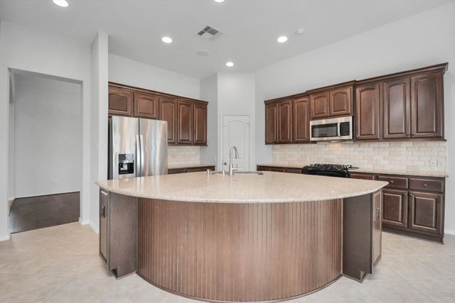 2823 Woodland Glen Lane, Conroe, TX 77385