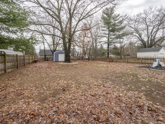 215 Bridge Road, Allegan, MI 49010