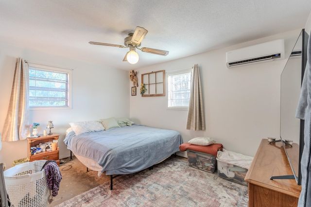 285 PEGGY LN, Other, TN 38220