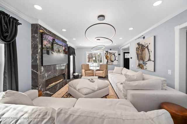 2410 Drummond Road, Toledo, OH 43606