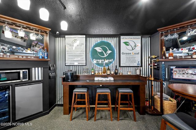 2410 Drummond Road, Toledo, OH 43606