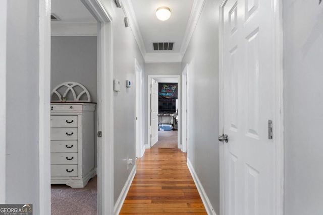 12 Grapevine Way NE, Cartersville, GA 30121