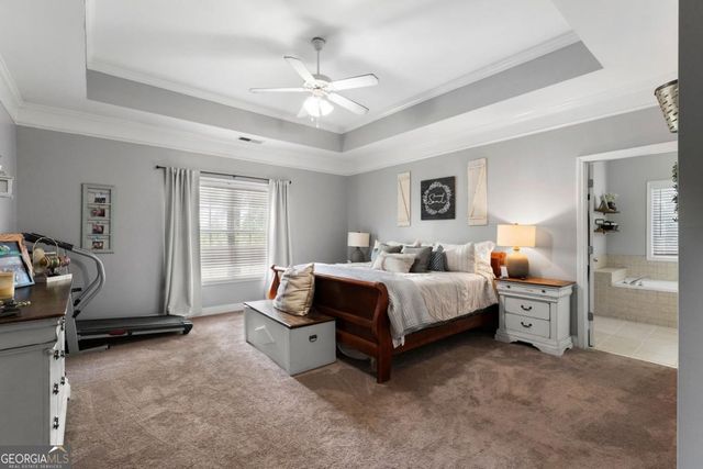 12 Grapevine Way NE, Cartersville, GA 30121