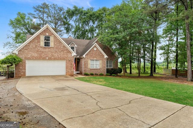 12 Grapevine Way NE, Cartersville, GA 30121