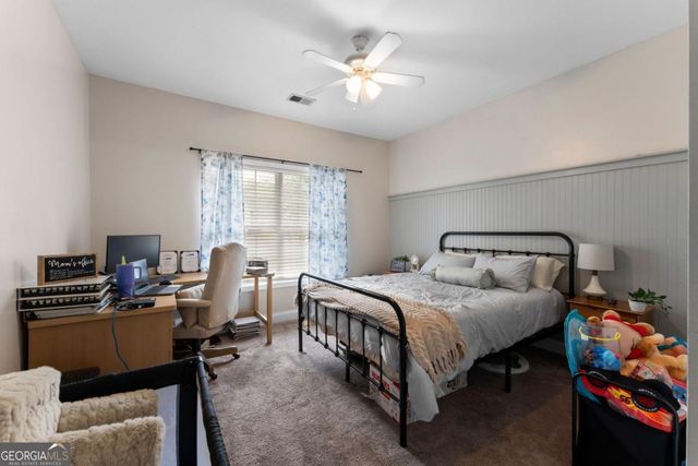 12 Grapevine Way NE, Cartersville, GA 30121
