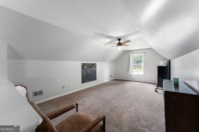 12 Grapevine Way NE, Cartersville, GA 30121
