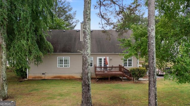 12 Grapevine Way NE, Cartersville, GA 30121