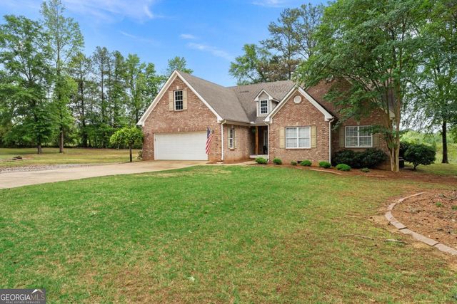 12 Grapevine Way NE, Cartersville, GA 30121