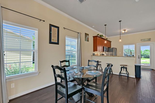 607 29th Street, Dickinson, TX 77539