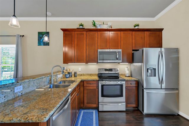607 29th Street, Dickinson, TX 77539