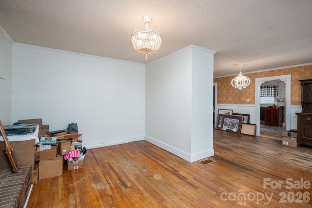 2033 Puetts Chapel Road, Bessemer City, NC 28016