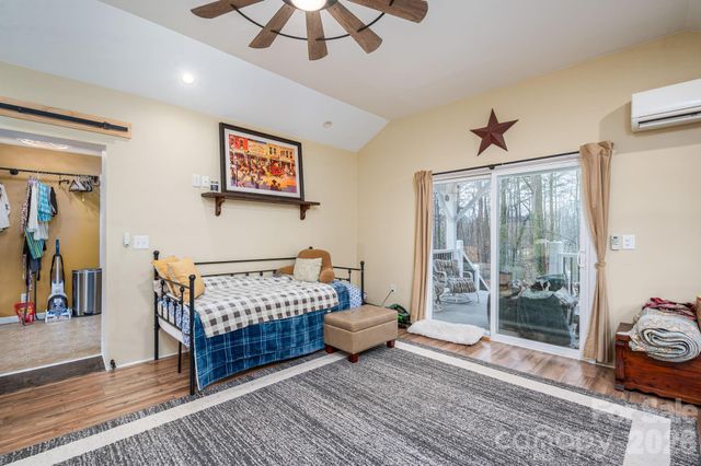 2033 Puetts Chapel Road, Bessemer City, NC 28016