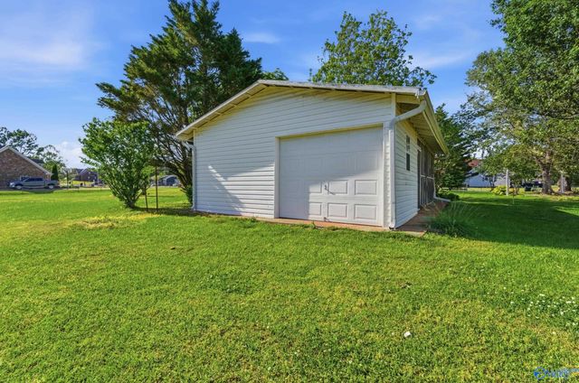 795 Delynn Drive, Hazel Green, AL 35750