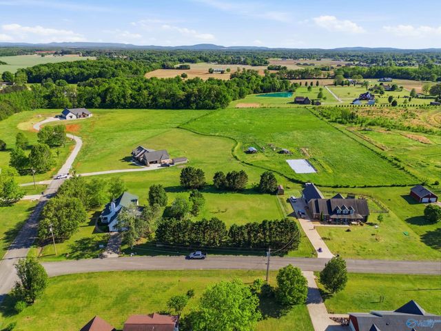 795 Delynn Drive, Hazel Green, AL 35750