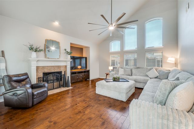 13827 Plum Valley Drive, Frisco, TX 75033