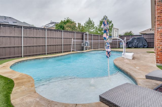 13827 Plum Valley Drive, Frisco, TX 75033