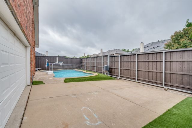 13827 Plum Valley Drive, Frisco, TX 75033