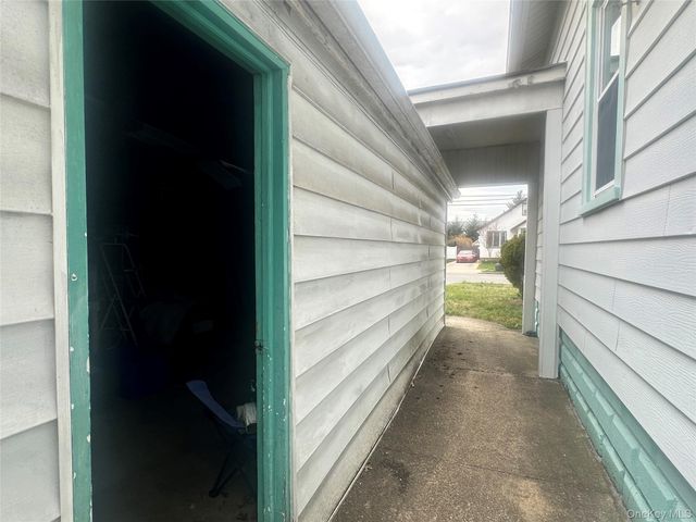 462 Pearl Street, Oceanside, NY 11572