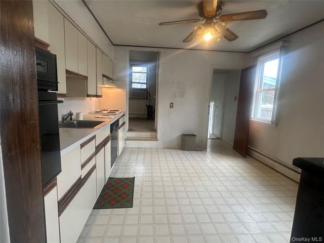 462 Pearl Street, Oceanside, NY 11572