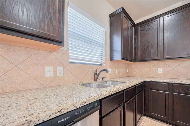 10015 Black Birch Lane, Tomball, TX 77375