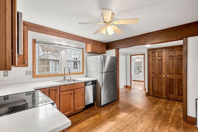 57 Beech St, Braintree, MA 02184