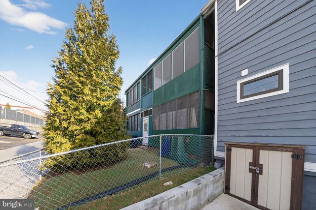 4004 7TH ST NE, Washington, DC 20017