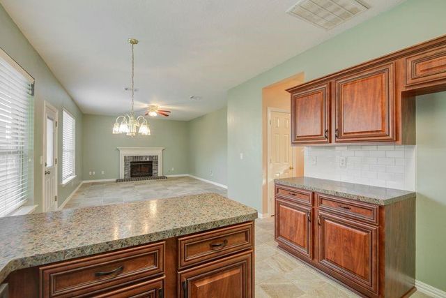 2917 Veva Drive, Pearland, TX 77584