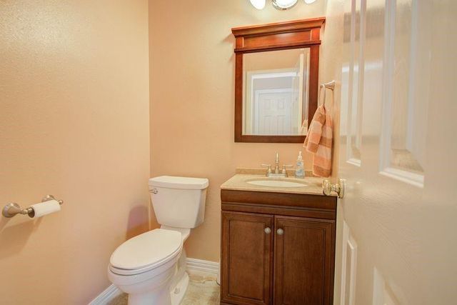 2917 Veva Drive, Pearland, TX 77584