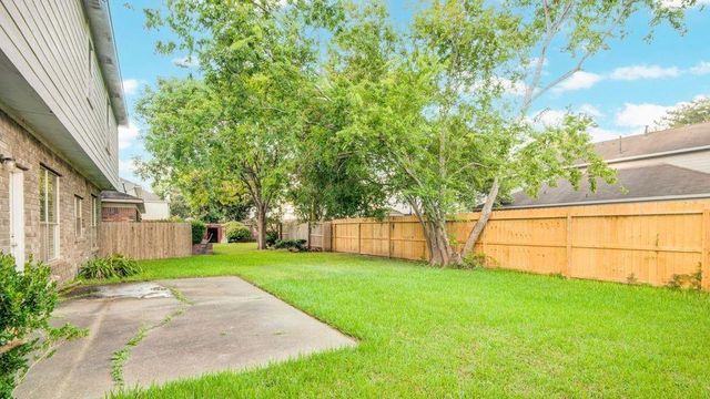 2917 Veva Drive, Pearland, TX 77584