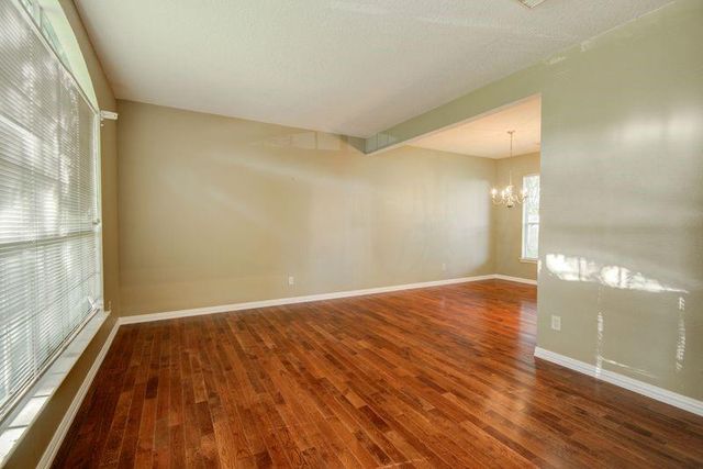 2917 Veva Drive, Pearland, TX 77584