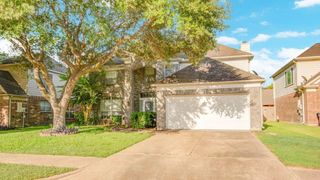 2917 Veva Drive, Pearland, TX 77584