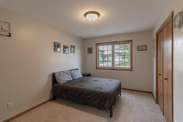 201 Pebble Creek Drive, Mankato, MN 56001