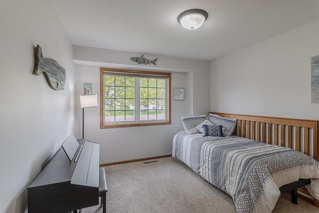 201 Pebble Creek Drive, Mankato, MN 56001