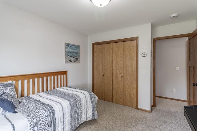 201 Pebble Creek Drive, Mankato, MN 56001