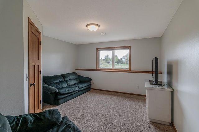201 Pebble Creek Drive, Mankato, MN 56001