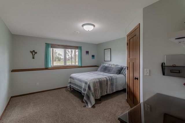 201 Pebble Creek Drive, Mankato, MN 56001