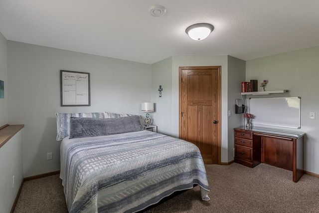 201 Pebble Creek Drive, Mankato, MN 56001