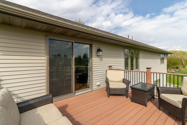 201 Pebble Creek Drive, Mankato, MN 56001