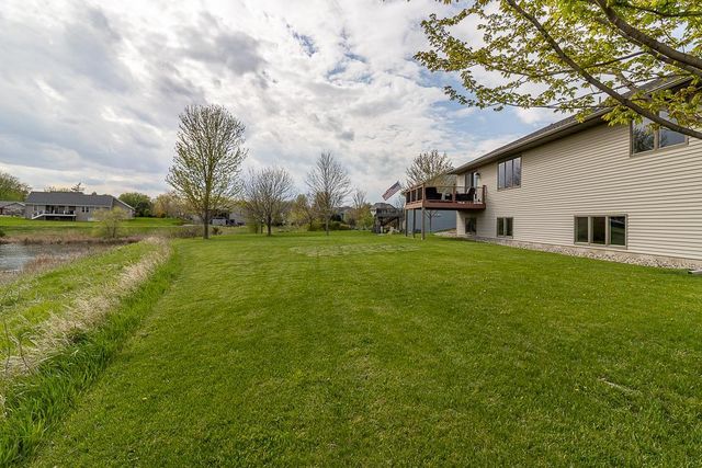 201 Pebble Creek Drive, Mankato, MN 56001