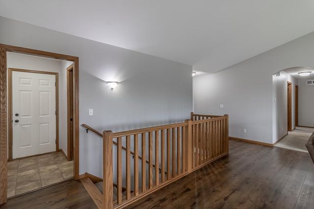 201 Pebble Creek Drive, Mankato, MN 56001