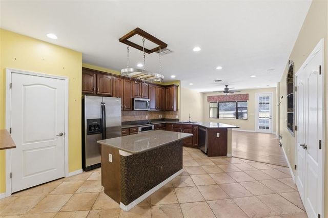 9255 SOUTHERN CHARM CIRCLE, Brooksville, FL 34613