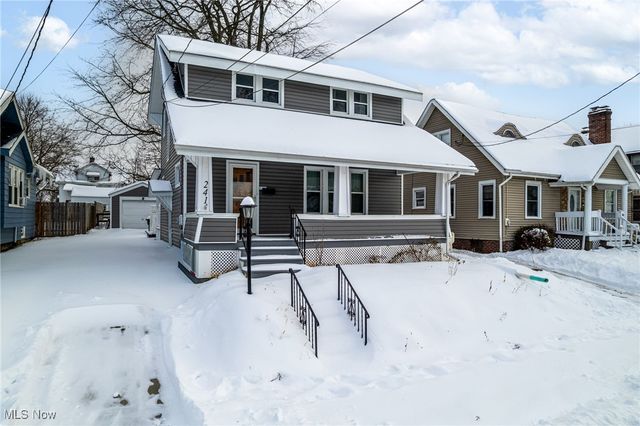 241 24th Street NW, Barberton, OH 44203