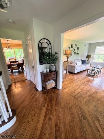 77 Plum Brook Road, Raritan Twp., NJ 08822