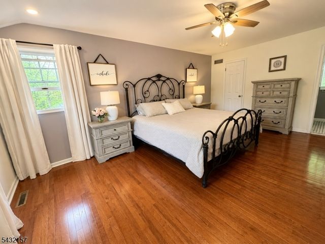 77 Plum Brook Road, Raritan Twp., NJ 08822