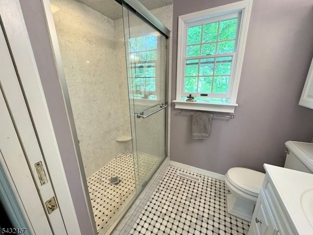 77 Plum Brook Road, Raritan Twp., NJ 08822