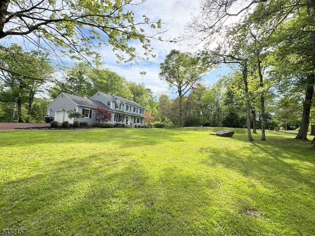 77 Plum Brook Road, Raritan Twp., NJ 08822