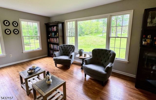 77 Plum Brook Road, Raritan Twp., NJ 08822