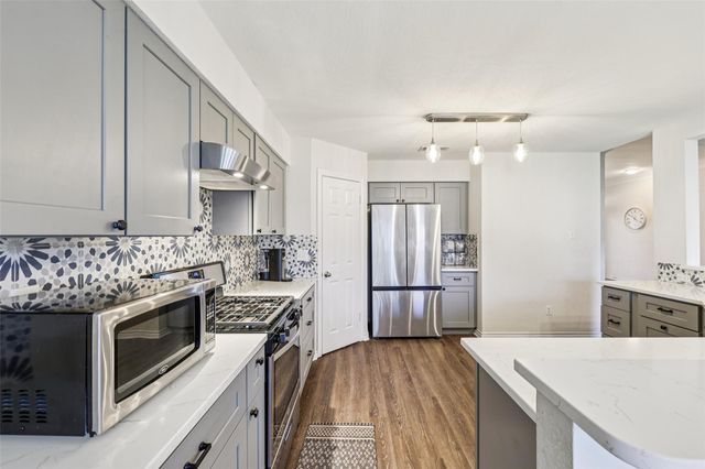 1014 Rocky Creek DR, Pflugerville, TX 78660